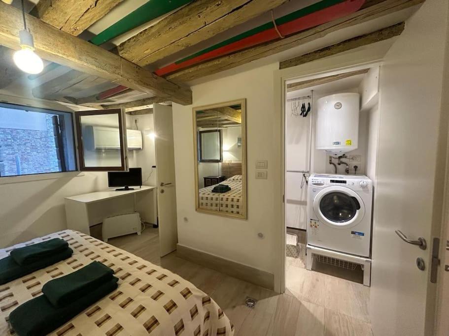 A Santa Croce Apartment